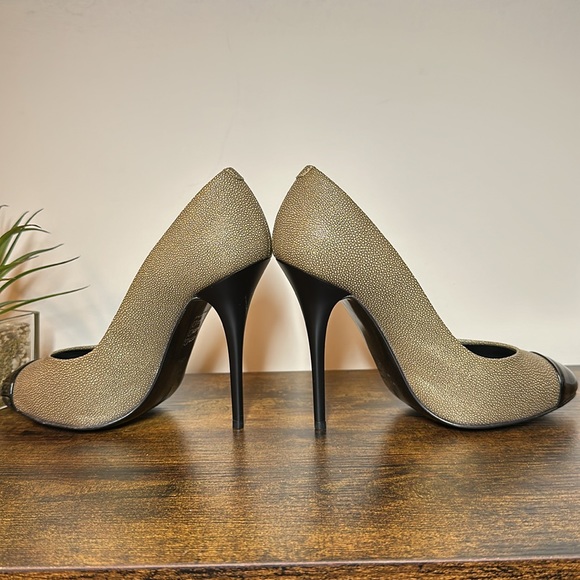 Giuseppe Zanotti Stiletto Pumps - Picture 9 of 12